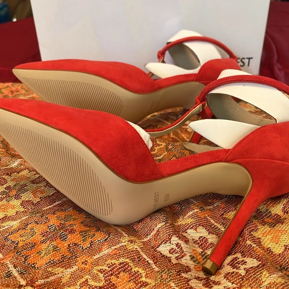 Nine West Red Pointed Toe T-Strap Heels